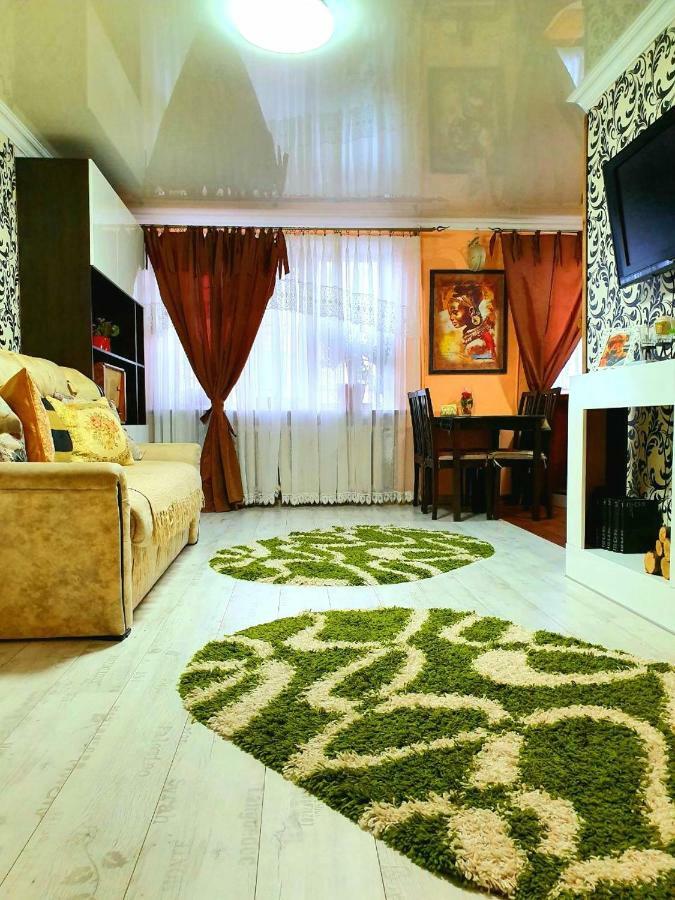 Apartment Ushakova 16 Dnipro Exterior photo
